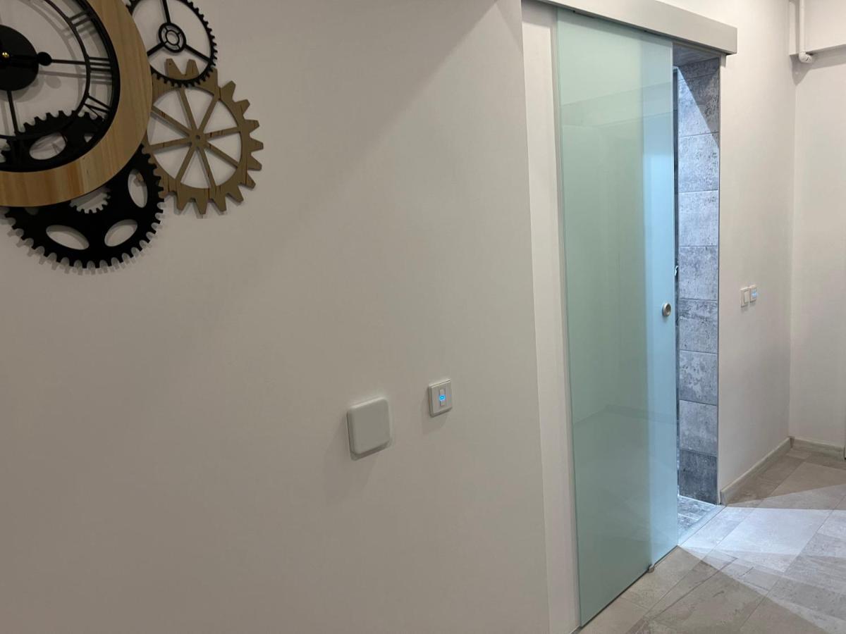 Fancy Penthouse Studio With Lakeview W10 Bucarest Exterior foto